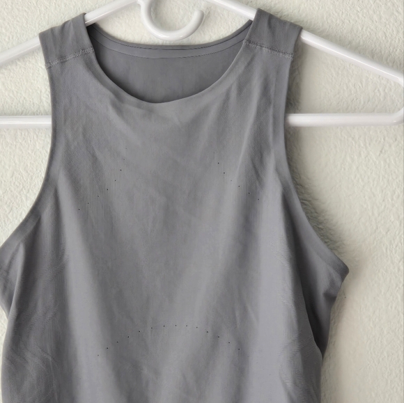 Lululemon SenseKnit Running Tank Top - Size 4 - Grey - Picture 2 of 10